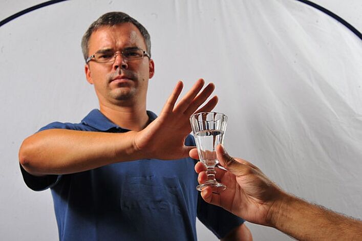 Arrêter de boire de l'alcool est une façon d'arrêter de boire soi-même