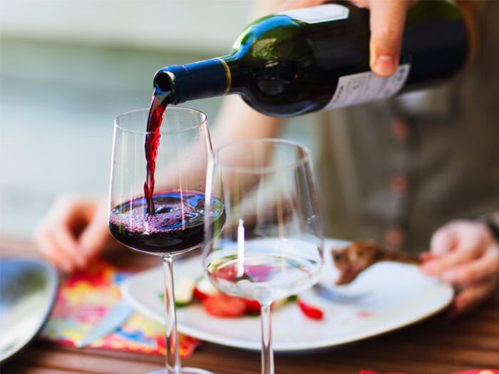 Boire du vin et se faire vacciner